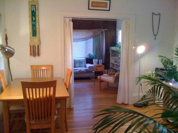 1BR/1BA Apartment · Berkeley photo 2