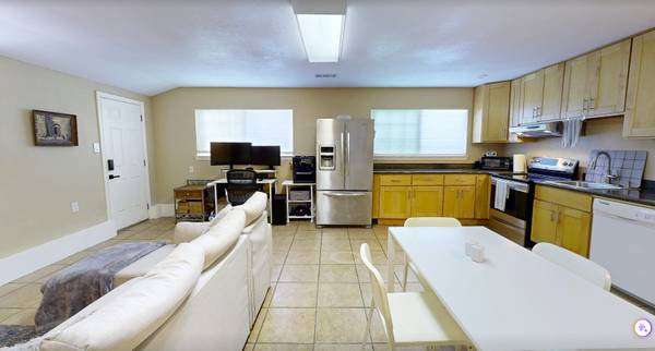 2BR/1BA In Law Adu · Fremont photo 3