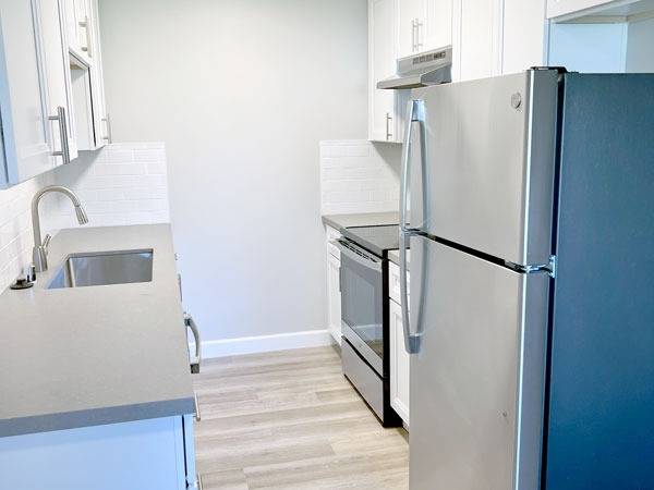 Apartments on E Homestead Rd · Santa Clara photo 5