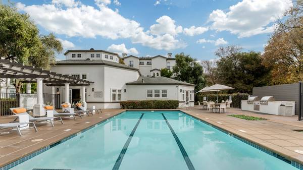 Apartments on Kawana Springs Road · Santa Rosa photo 2