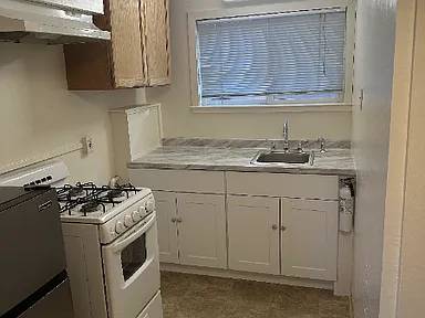 $1695.00 - Upstairs Studio Available Now In San Jose Near 280/87 Freeways! photo 5