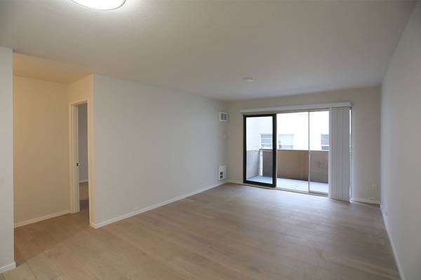 1BR/1BA Apartment · Oakland photo 2