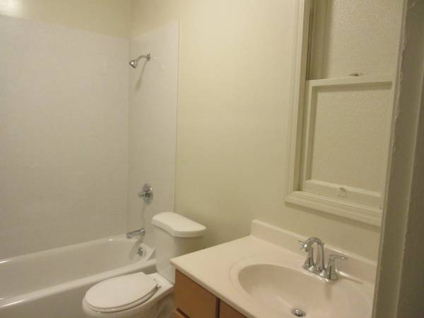 0BR/1BA Apartment on Lakeside Dr · Oakland photo 5