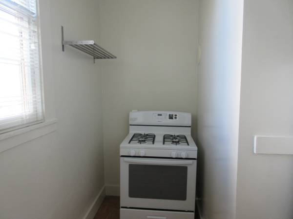 0BR/1BA Apartment on Lakeside Dr · Oakland photo 4