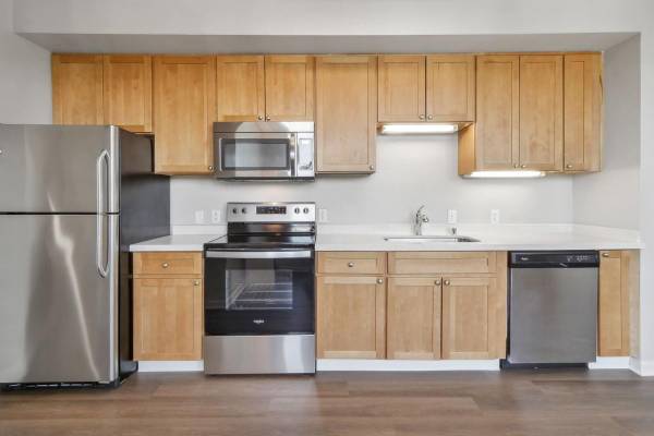 Apartments on Coggins Dr · Walnut Creek