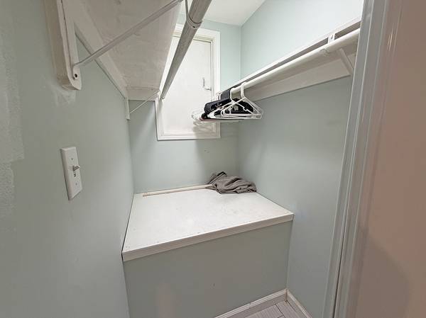 Updated 2 Bed / 1.5 Bath Townhome – In-unit Washer &amp; Dryer + Garage Parking – $2,800/month photo 2