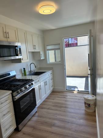 1BR/1BA Apartment · San Rafael photo 4