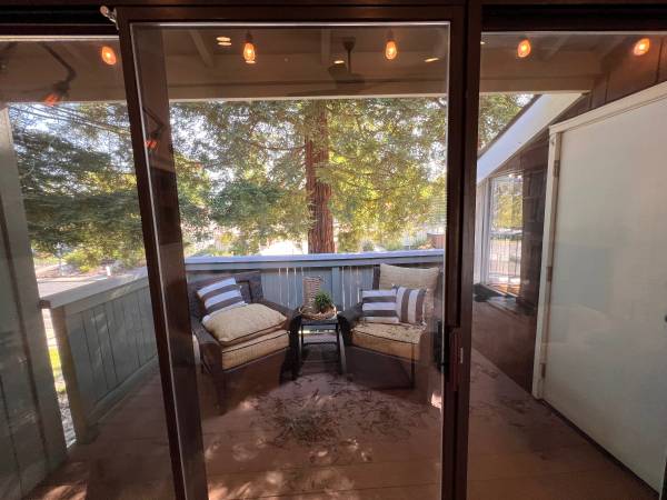2BR/1BA Condo on Compton Cir · San Ramon photo 2