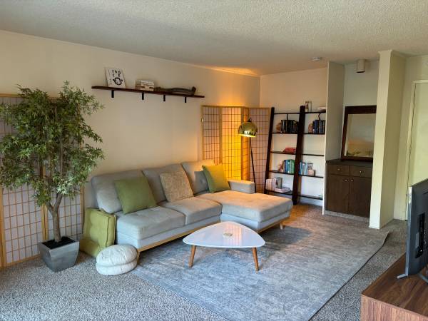 1BR/1BA Condo on Captain Drive · Emeryville photo 2