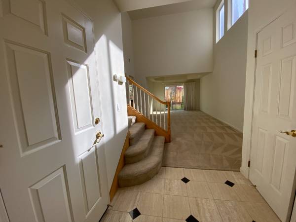 4BR/2BA Single Family House on Via Napoli · Cupertino photo 3