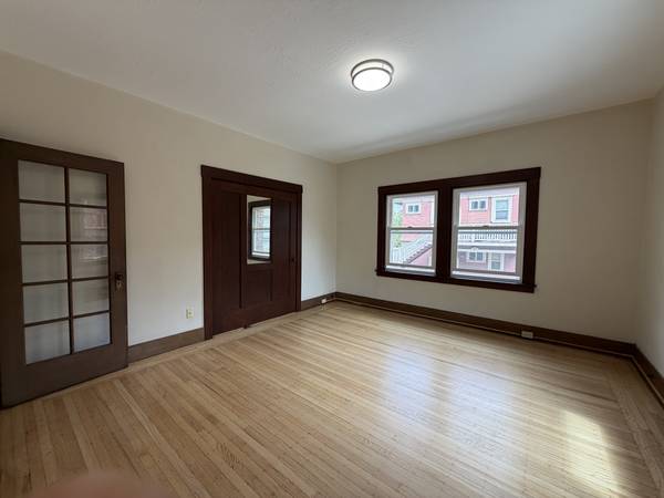 0BR/1BA Apartment · Oakland photo 5