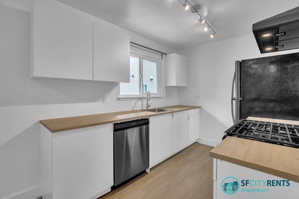 1540 Hudson Street, Redwood City (Apartment) photo 2