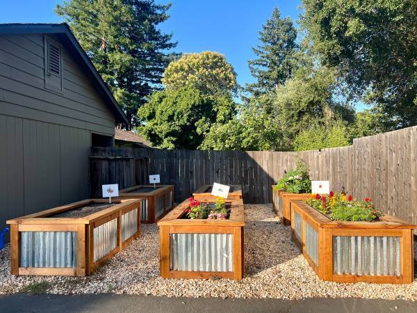 Stunning 5 Bedroom 7 Bath Fountaingrove Luxury Home With A 3 Car Garage And Breathtaking Views! photo 2