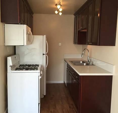 1BR/1BA Apartment on Lacey Ct · Concord photo 2