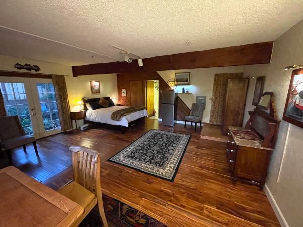 1BR/1BA Apartment · Redmond photo 4
