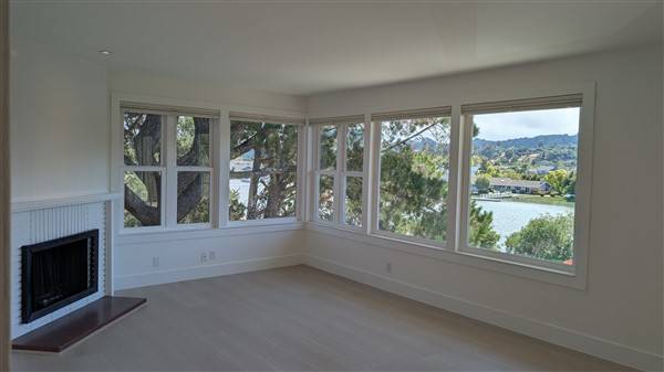 2BR/2BA Apartment · Larkspur photo 3