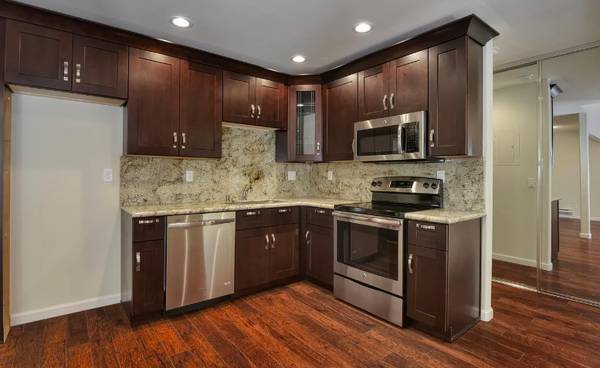 2BR/1BA Condo · Fremont photo 3