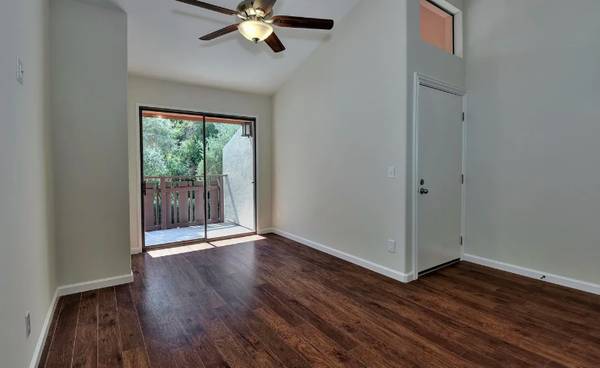 2BR/1BA Condo · Fremont photo 4