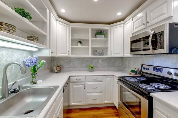1BR/1BA Condo · San Mateo photo 4