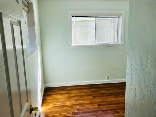 1BR/1BA Apartment · Fairfax photo 5
