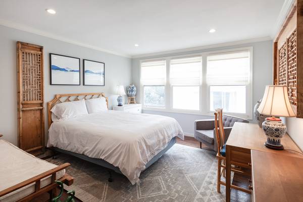 1BR/2BA Apartment · San Francisco photo 4