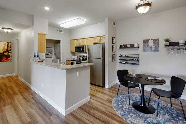 Vineyard Creek Apartments photo 5