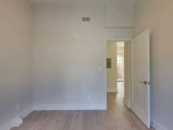 Apartments on Duboce Ave · San Francisco photo 4