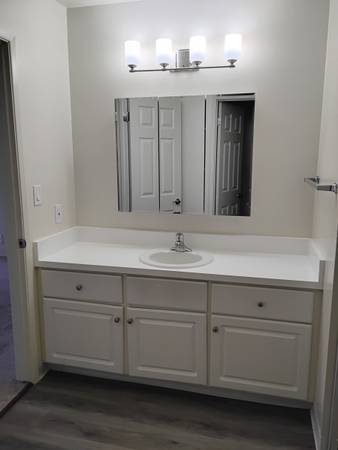 0BR/1BA Apartment on Walker Dr. Mountain View · Mountain View photo 3