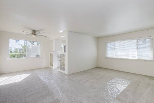 2BR/2BA Apartment · San Carlos photo 5