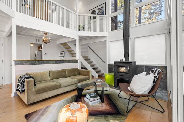 1BR/1BA Single Family House on Fir Ave · Woodacre photo 3