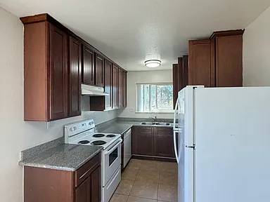 2BR/2BA Duplex on Azure St · Sunnyvale photo 2