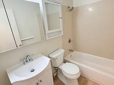 3BR/1BA Apartment on N Willard St · San Francisco photo 5