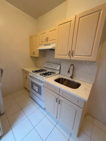 1BR/1BA In Law Adu on E Julian St · San Jose photo 2