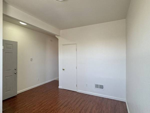 2BR/1BA Condo on Quesada Ave · San Francisco photo 4