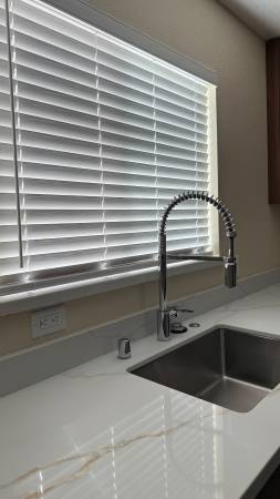 2BR/1BA Duplex on Dover Way · Campbell photo 4