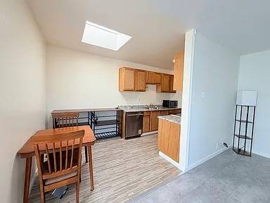 Condos on Mission Rd · South San Francisco photo 2