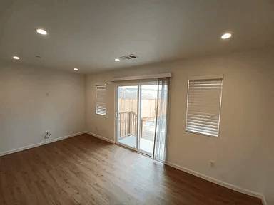 1BR/1BA Apartment · Campbell photo 2
