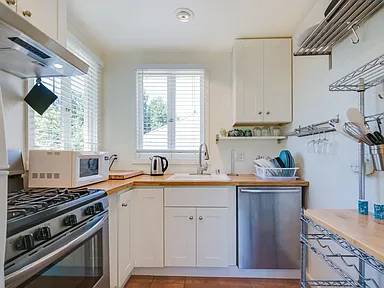 1BR/1BA Flat on Francisco St · Berkeley photo 5