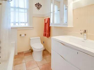 1BR/1BA Flat on Francisco St · Berkeley photo 4