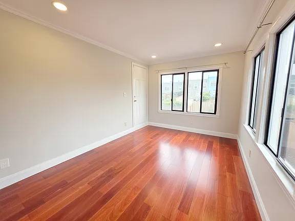 3BR/2BA Single Family House on 44th Ave · San Francisco photo 4