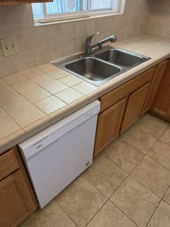 1BR/1BA Apartment · Berkeley photo 5