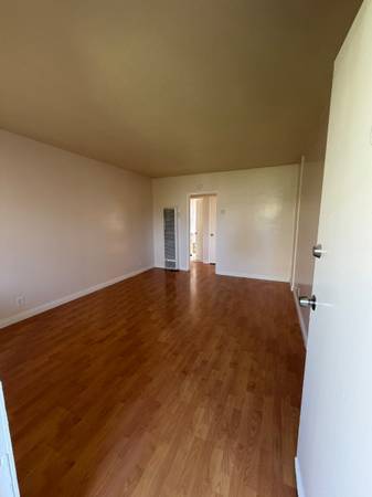1BR/1BA Apartment · Petaluma photo 2
