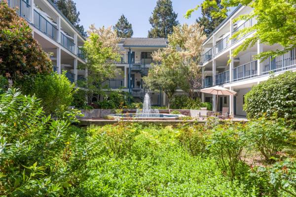 1BR/1BA Apartment on Albany Circle · San Jose photo 4