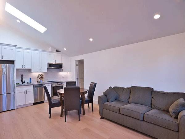 1BR/1BA Apartment · Oakland photo 4
