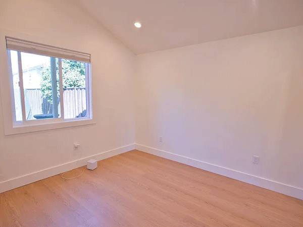 1BR/1BA Apartment · Oakland photo 3