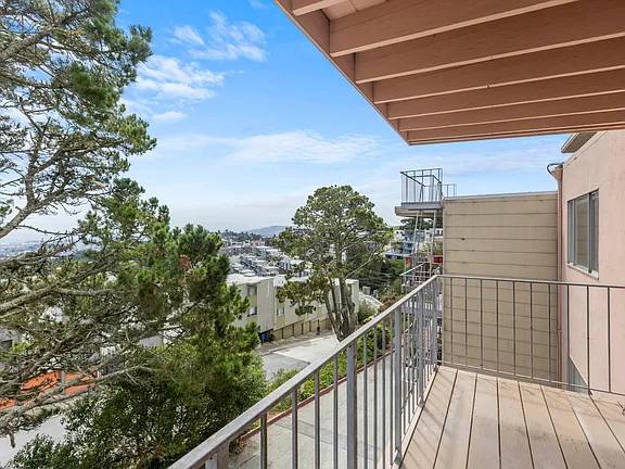 1BR/2BA Apartment · San Francisco photo 3
