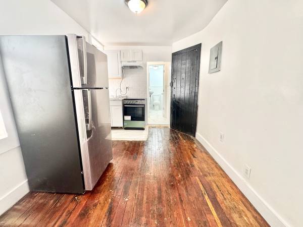 2BR/1BA Apartment · New York photo 2