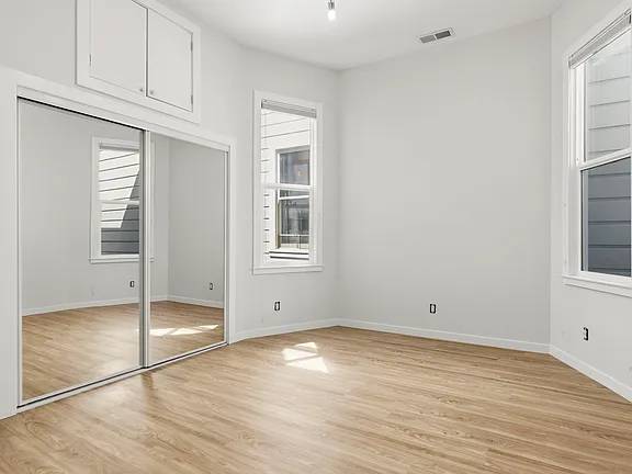2BR/1BA Apartment · San Francisco photo 5