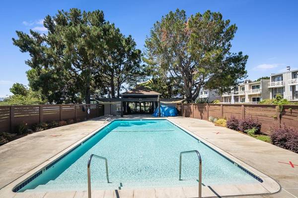1BR/1BA Condo on Port Drive · San Mateo photo 4