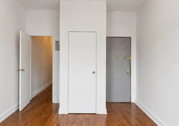 3BR/2BA Apartment · Bronx photo 3